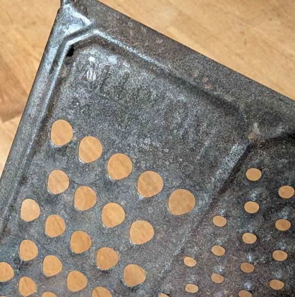 Vintage Metal Grater with Handles - Picture 5 of 5
